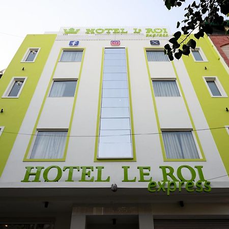 Hotel Le Roi Express Karol Bagh Delhi  Exterior foto